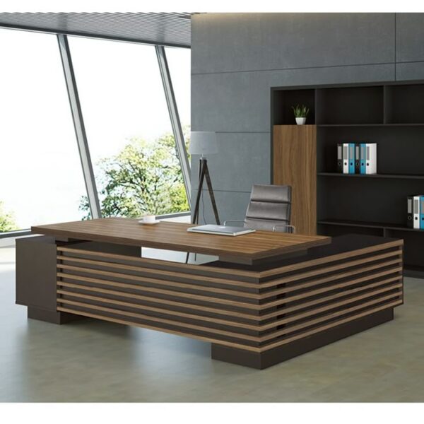 Director Table 028 (RHL-DRT-100-028)